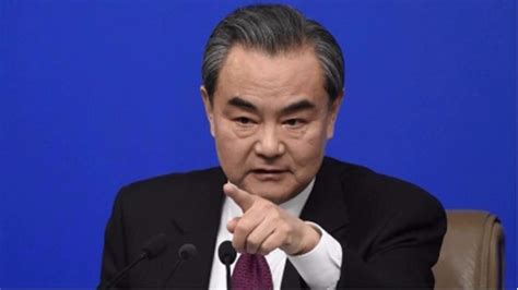 王毅呼吁中国人“不做沉默的羔羊” - YouTube