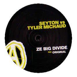 Ze Big Divide: Seyton Vs Tyler Michaud: Amazon.in: Music}