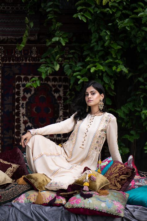 INEJ | Brand With A Cause – Inej.in