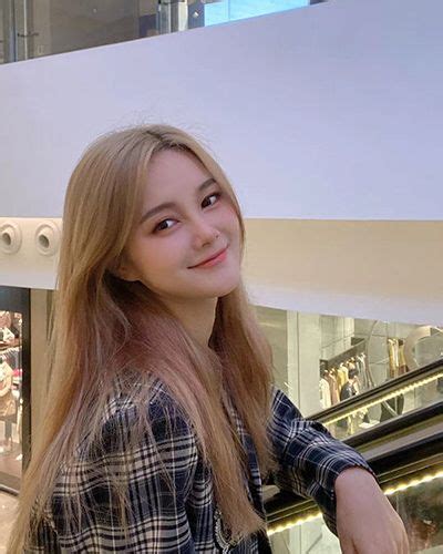 YYCC Live Stream 的图像结果