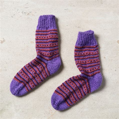 Shop Handcrafted Winter Woolen Socks for Women | iTokri