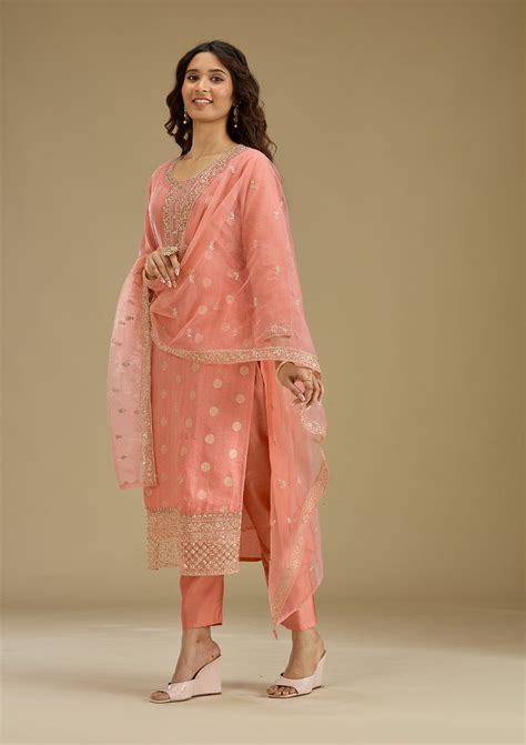 Punjabi Suit - Buy Latest Punjabi Salwar Suits for Women Online – Koskii