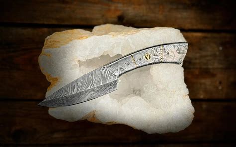 Knives for EDC: Finding the Perfect Everyday Carry Knife – BigHorn Steel