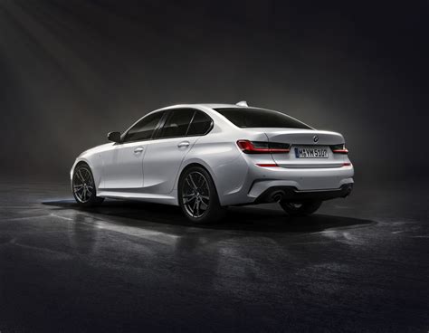 Special BMW 330i Iconic Edition introduced in Australia