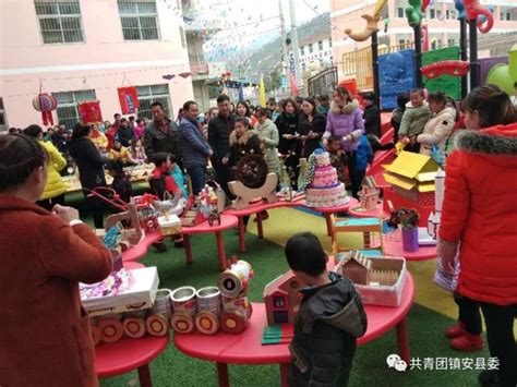 “童心向党，快乐成长” 圩镇社区开展儿童手工DIY活动