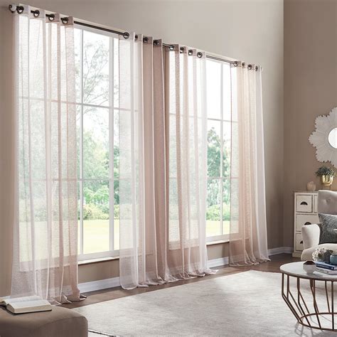 Curtains and Window Blinds from DecoWindow | LBB
