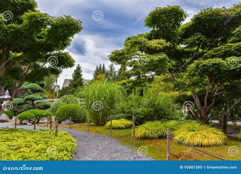 日本庭院 库存照片. 图片 包括有 äºš, æ‹¿å¤§, ç»æž„æ, å…¬å›­, æœ¬è, åš - 93887380