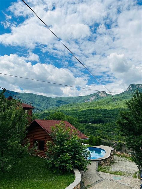 LESNOI KORDON (Mnohorichchya) - Specialty Inn Reviews & Photos ...