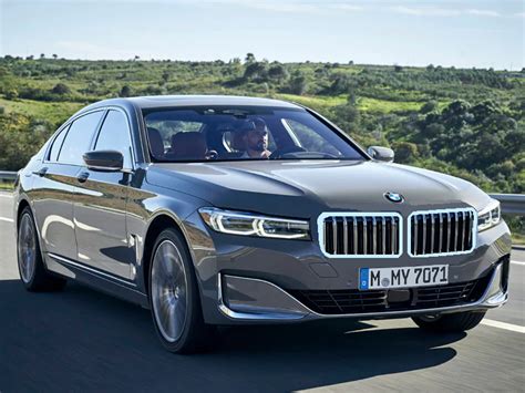 I fixed the BMW 7 series : r/BMW