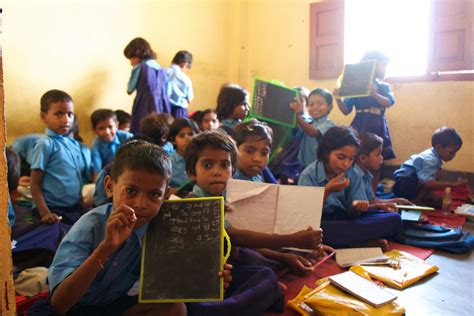 42.7% of Muslims Illiterate, Reveals Census Data