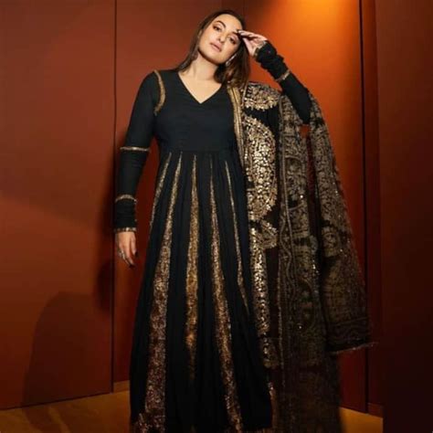 Sonakshi Sinha looks royal in black and gold Anarkali.
