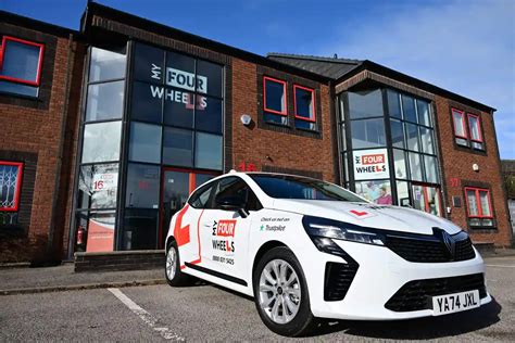 How Driving Lessons Work in the UK - Complete Guide 2025