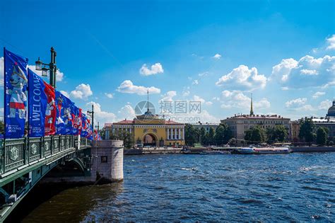 格里博耶多夫运河和滴血救世主教堂，俄罗斯圣彼得堡 (© Tomas Sereda/Getty Images) @20200611 ...