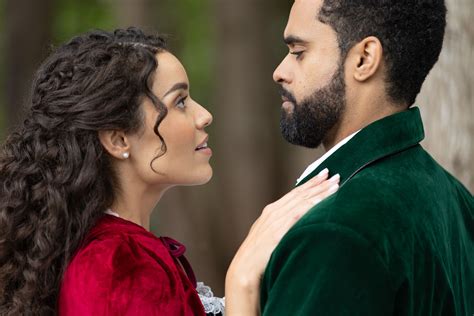 Unwrapping Christmas: Mia's Prince (2024)