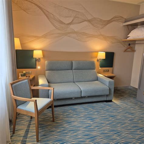 HOLIDAY INN PRAGUE BY IHG - Hotel Reviews, Photos, Rate Comparison ...