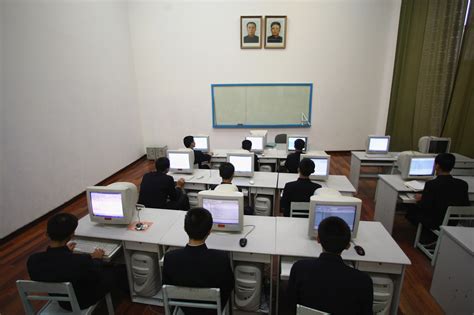 North Korea Computer Lab 的图像结果