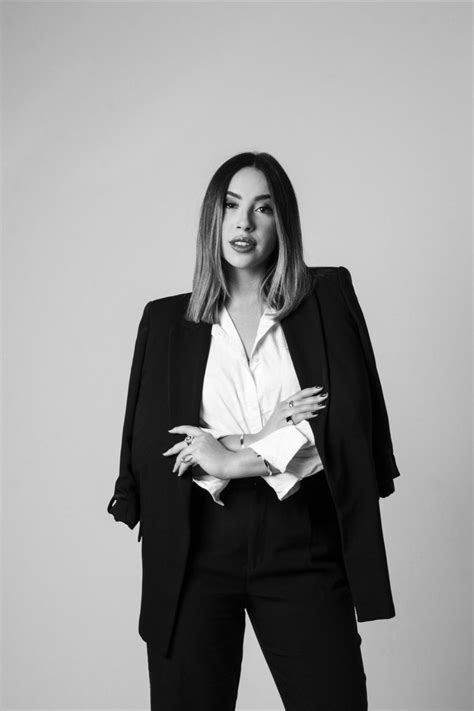 Boss Lady Business Suit 的图像结果