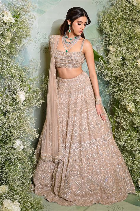 Aneesh Agarwaal | The Leading Fashion Brand