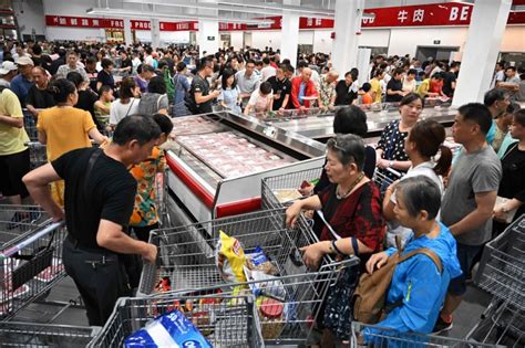 危险！北京这些超市依然人挤人，“一米线”成了摆设_腾讯新闻