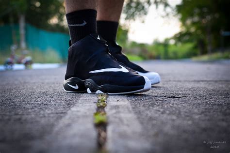 Nike Zoom Flight 98 “The Glove” Black/White - Air 23 - Air Jordan ...