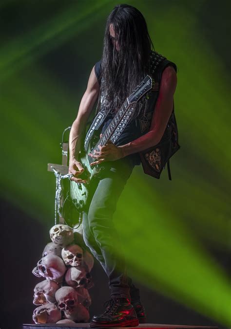 Dario Lorina « TravelJapanBlog.com