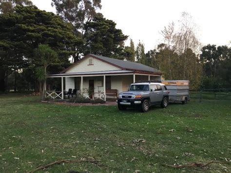ORCHARD COTTAGE (Pakenham) - Cottage Reviews & Photos - Tripadvisor