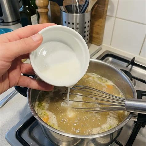 How To Thicken Soup Like A Pro With These 7 Methods - Happy Baking Days