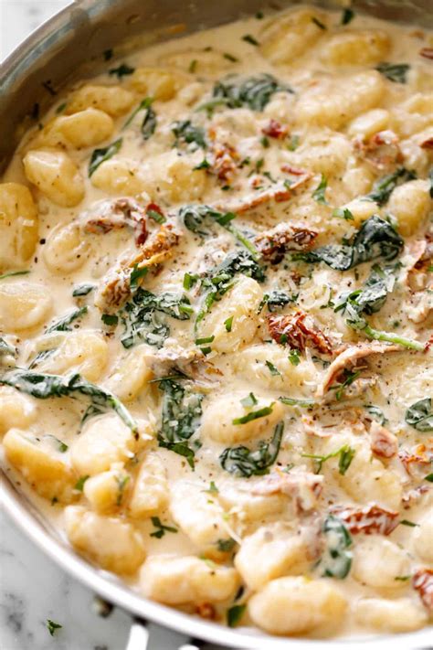 Creamy Gnocchi Sauce Recipe: Easy & Flavorful!