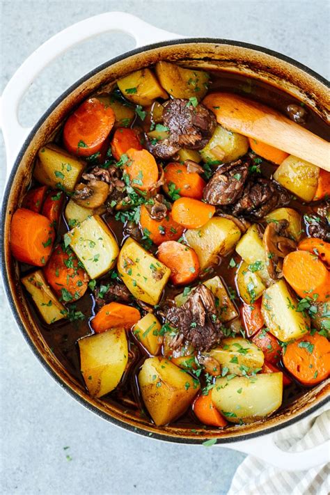 What Size Dutch Oven For Stew at Stephanie Clunie blog