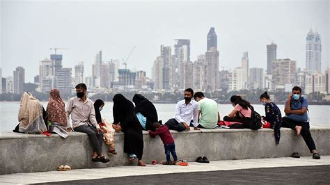 Mumbai Weather Update: City Wakes Up To Cloudy Skies, Light To Moderate ...