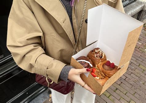 5 x De lekkerste cinnamon rolls in Amsterdam | GIRLS WHO