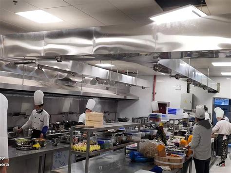 四川餐厅厨房设备厂家告诉你新餐厅如何选择厨房设备|四川优佰特厨房设备公司