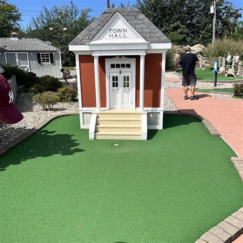 Mini-Golf at Saybrook Point – Mini Golf Matters