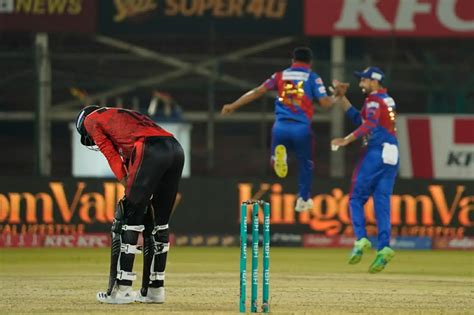Akif Javed stars with the ball as Karachi edge out Lahore | OneCricket