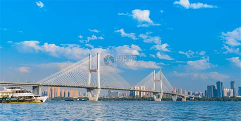 武汉长江大桥高清图片下载-正版图片500721606-摄图网