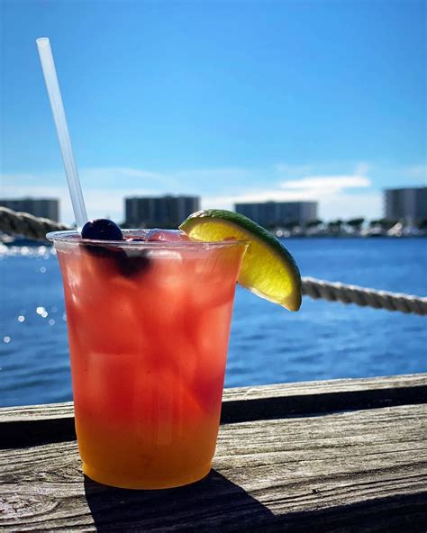 Destin FL Bars: The Top 5 Spots for Drinks in Destin Florida