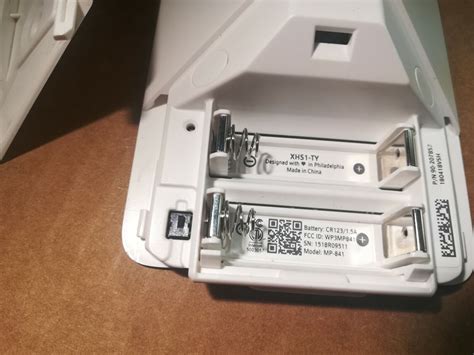 Xfinity Sensor Battery Replacement 的图像结果
