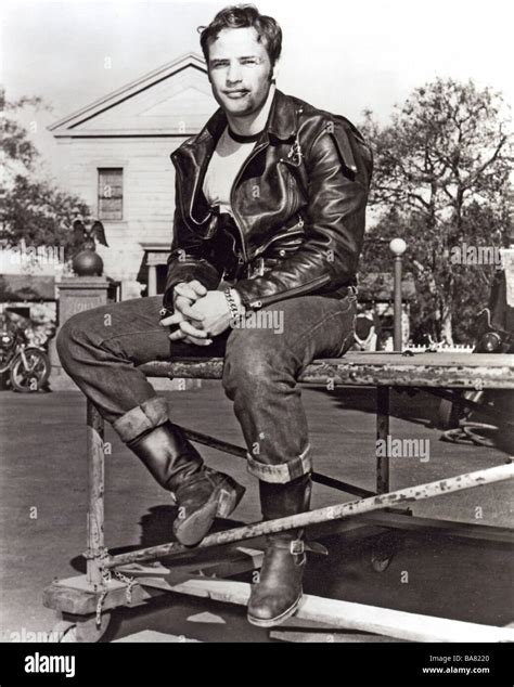 THE WILD ONE 1954 Colum,bia film with Marlon Brando Stock Photo - Alamy