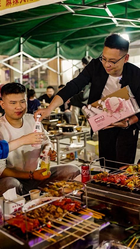 2021年中国“一人食”消费者画像及消费行为分析|一人食|外卖_新浪新闻