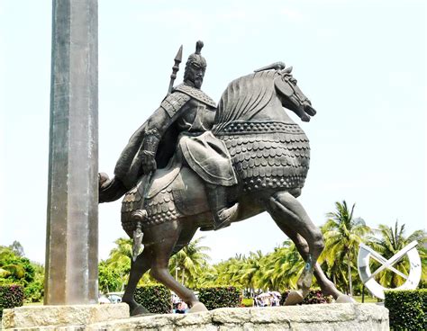 古代大型骑马将军雕塑--艺术鉴赏_人物