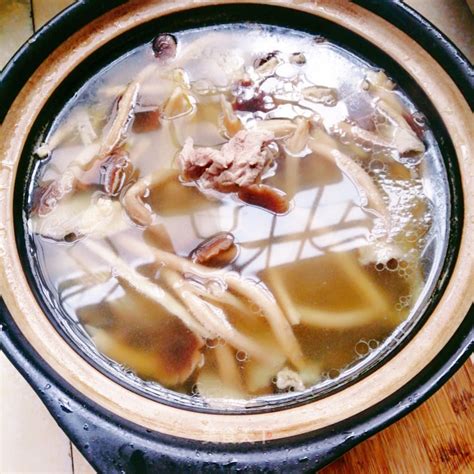 茶树菇排骨汤的做法_茶树菇排骨汤怎么做_厨娘宋宋的菜谱_美食天下