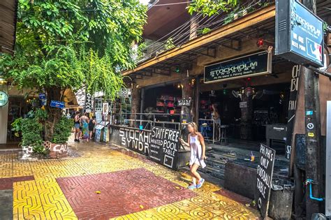 14 Best Bars in Phi Phi Island - Where to Go at Night in Koh Phi Phi ...