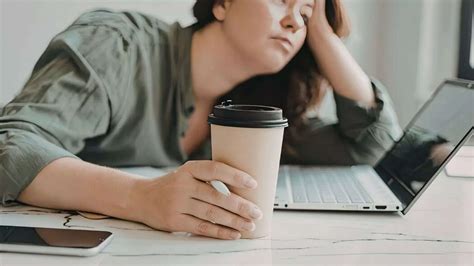 Why doing nothing feels stressful today: Doctors explain the brain ...