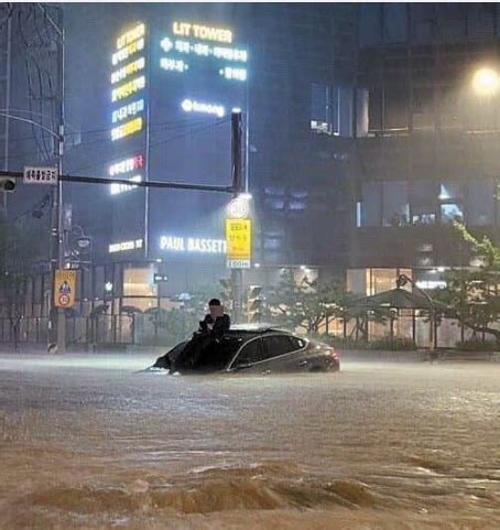 韩国暴雨已致10人死亡，包括两名中国公民，首尔富人区成重灾区|暴雨|中国公民|韩国_新浪新闻
