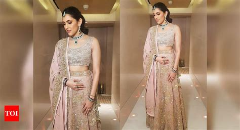 Shloka Mehta Ambani wore this stunning powder pink lehenga for a ...