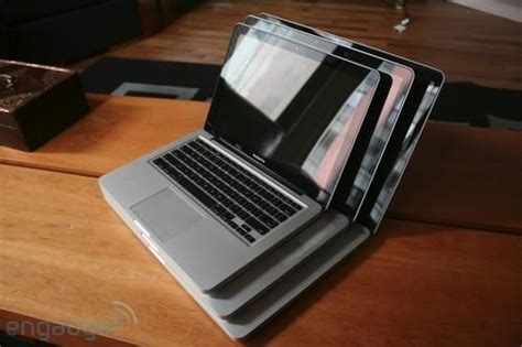 苹果13.3英寸MacBook Pro新本实机首曝(5)_笔记本_科技时代_新浪网