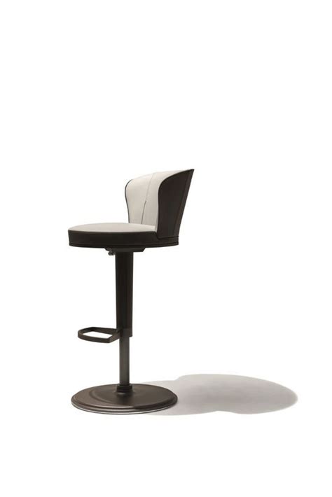 Stool 的图像结果