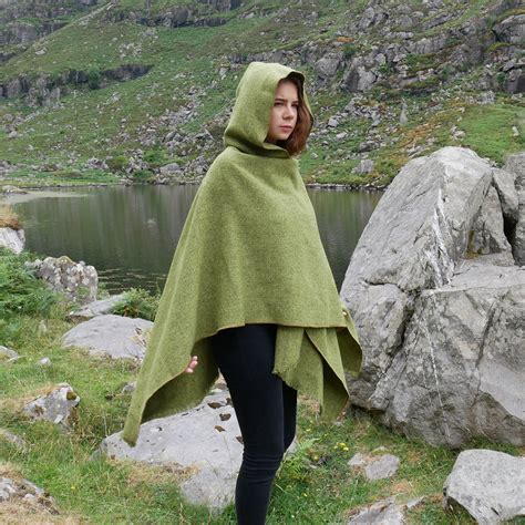 Irish Tweed Wool Hooded Ruana, Wrap, Arisaid, Cape, Cloak - Lime ...