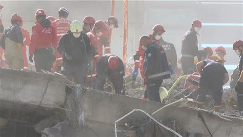 爱琴海地震致土耳其73人遇难 961人受伤_新浪新闻