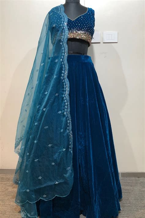 Blue velvet lehenga set – Kuro Clothing India